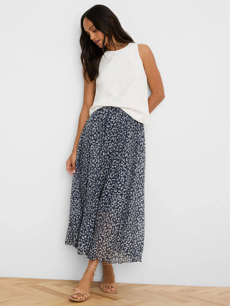 NIC+ZOE Diamond Eyelet Top