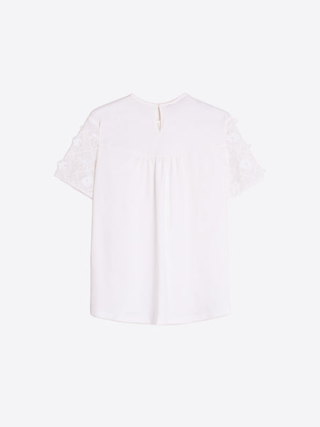 Vilagallo Embroidered Flower Top